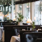 מלון Hotel Gilleleje Strand