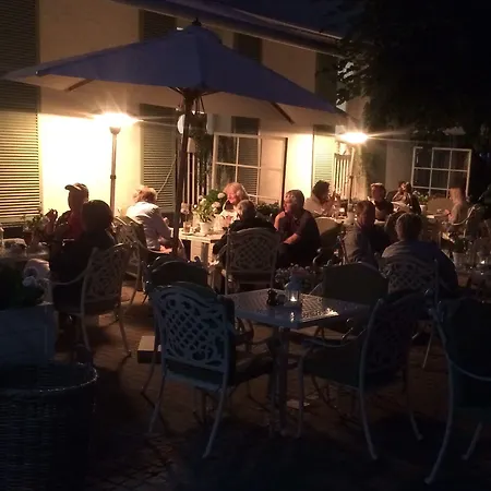 酒店 Hotel Gilleleje Strand 3*